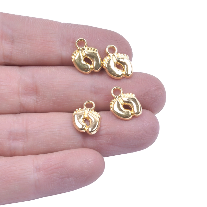 Jewelry Making 3 Year Old - 20-50 個チャームベビーフィート足ゴールドカラーペンダントジュエリー作成のための女性 DIY フットプリントネックレスブレスレット手作りクラフトバルク