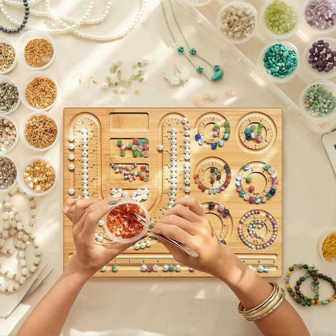 Jewelry Making Board - 8 タイプ木製植毛ビーズトレイ DIY ブレスレットネックレスジュエリーメイキング検索ビーズオーガナイザーグレービーズボード測定ツール