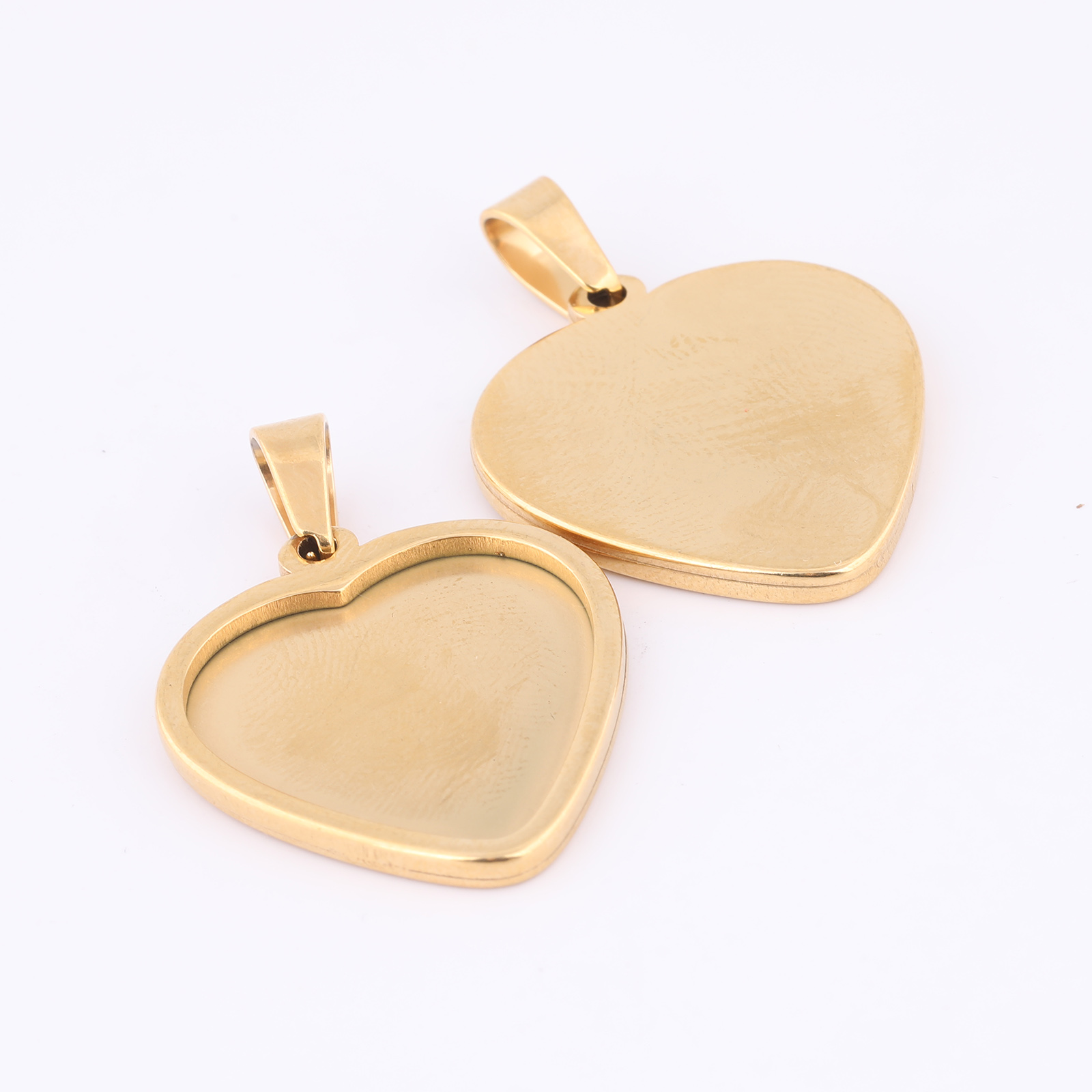 金メッキステンレス鋼ハートカボショントレイ、チャームネックレ - Jewelry Making Tray のレビューと価格