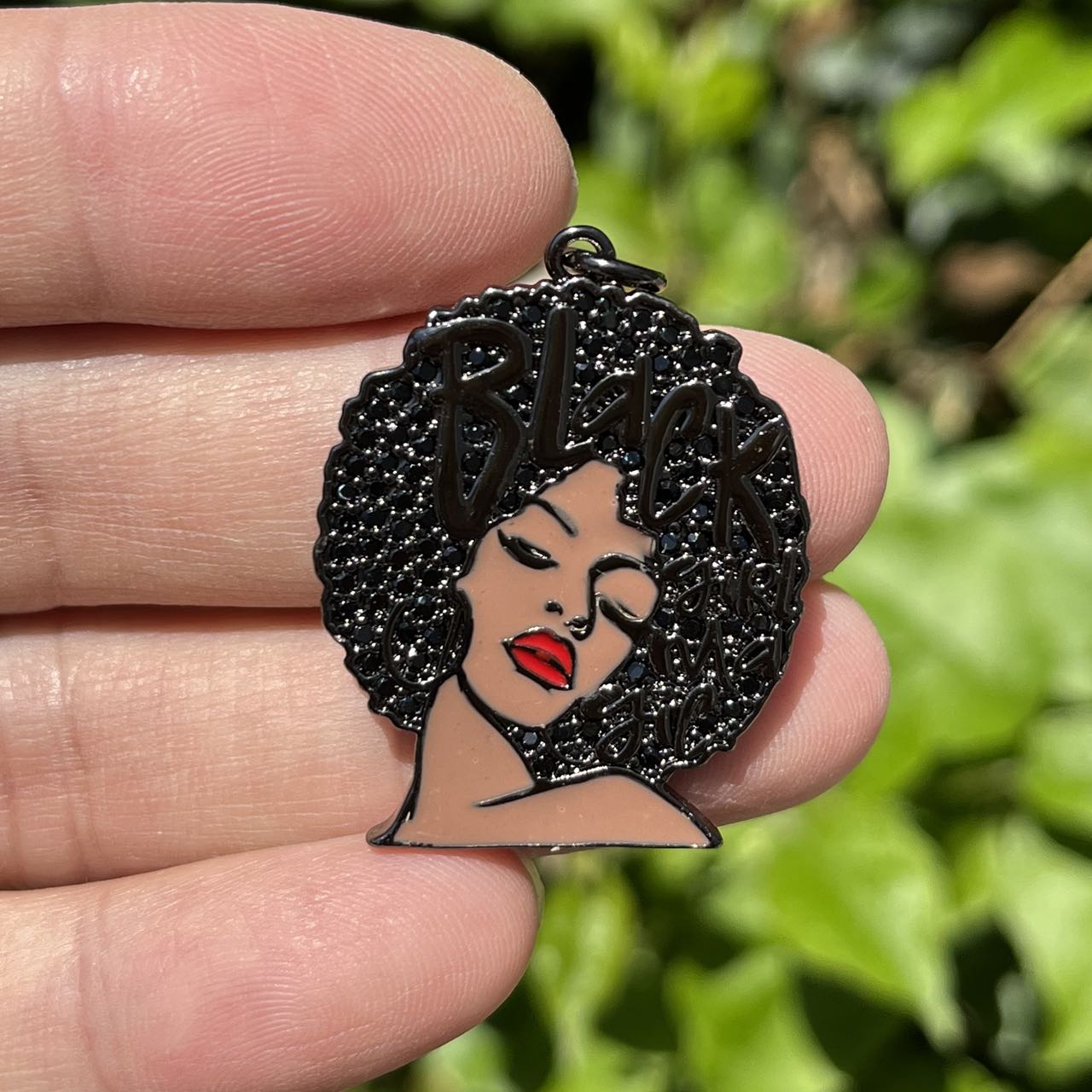 5個のジルコニアがちりばめられたブラックガールマジック銅チャ - Jewelry Making History のレビューと価格