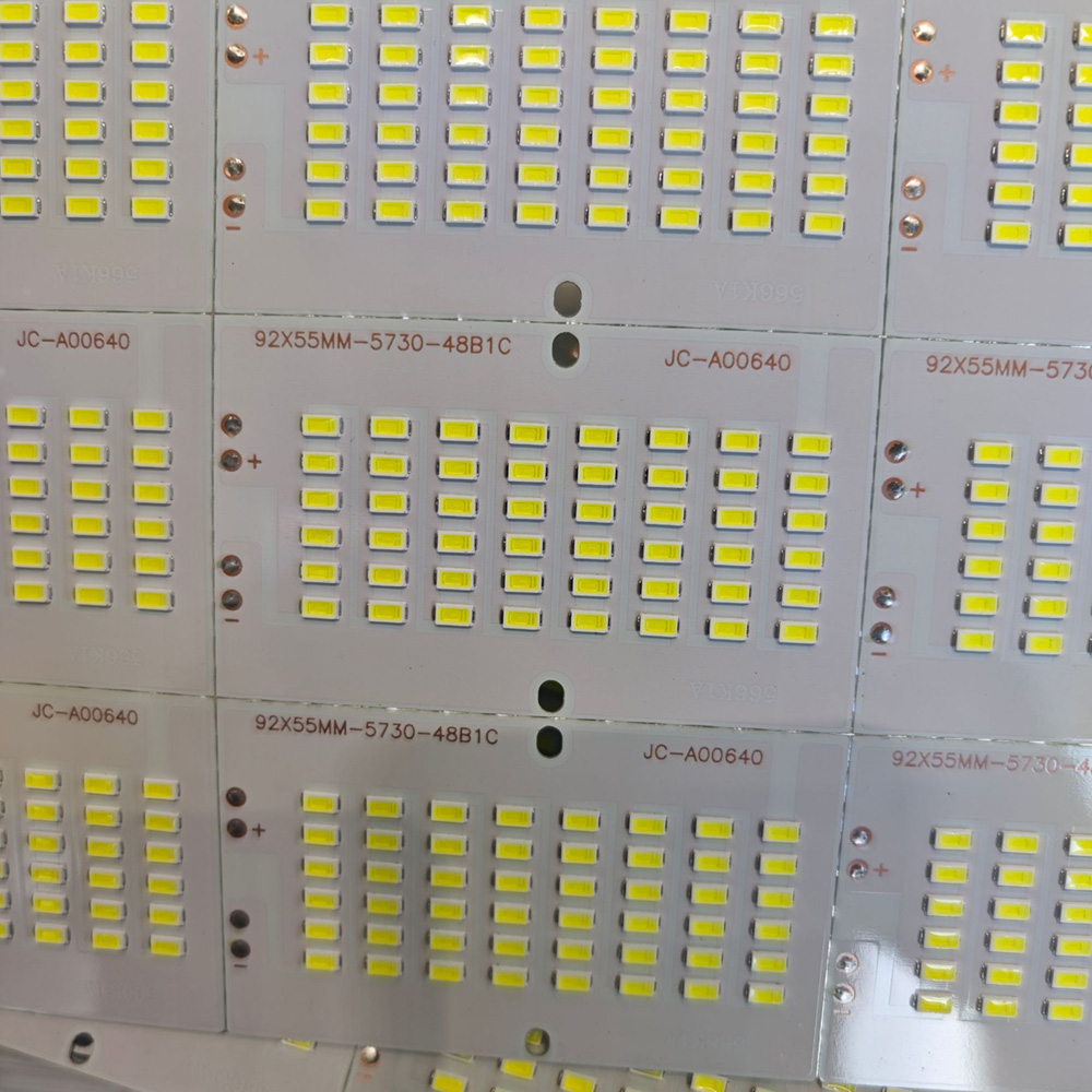 高輝度ソーラーランプコア 5730 ランプビーズ LEDラン - Jewelry Making Board のレビューと価格
